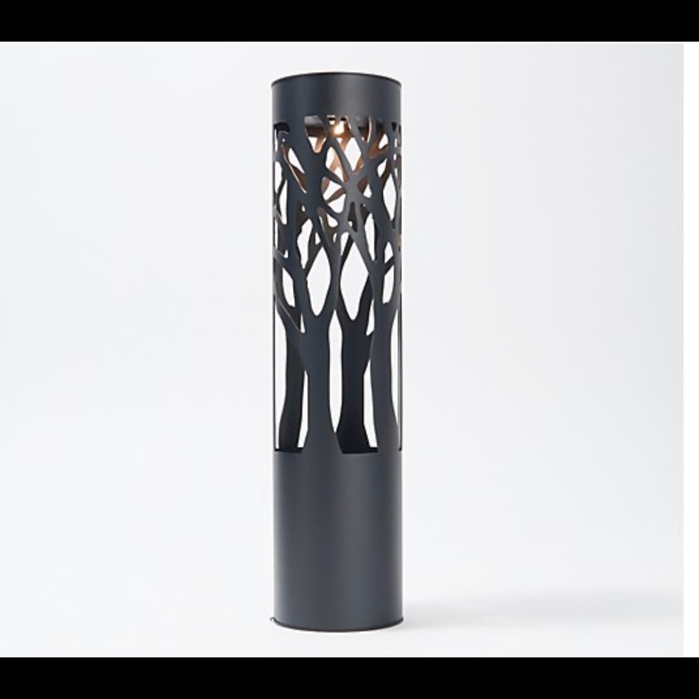 COPY - Tommy Bahama 10-Lumen Solar Bollard Light 2 Pack